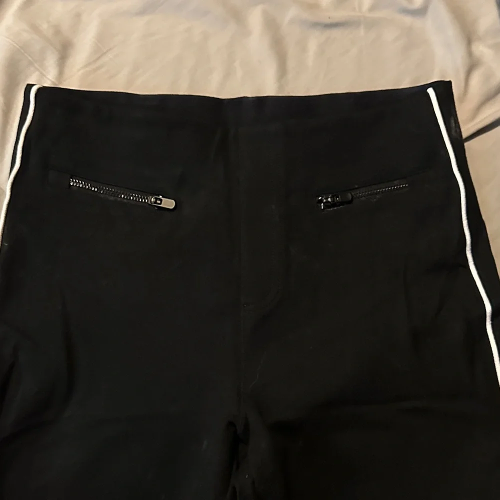 Ankle Piped Skinny Pants - Picture 8 of 11
